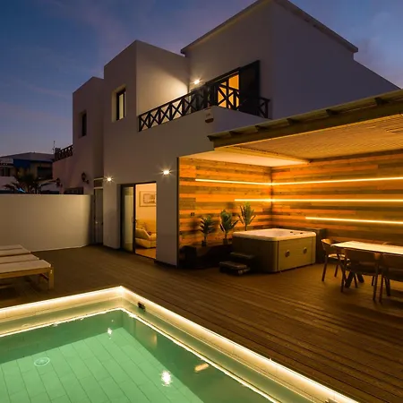 Villa Victoria - Playa Blanca Exterior photo
