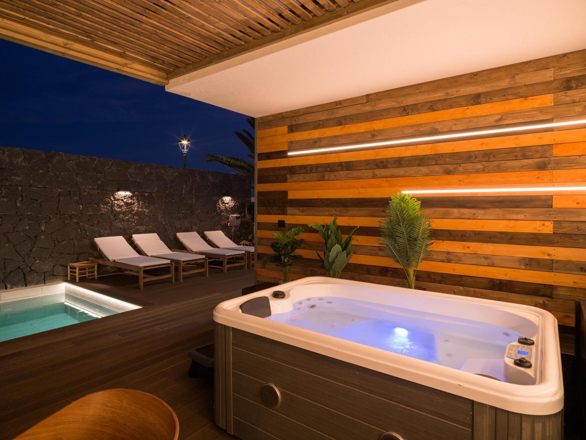 Victoria - * Playa Blanca (Lanzarote)